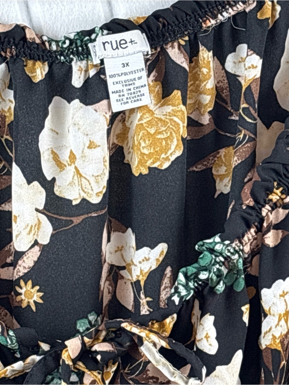Rue21 Black Floral Tie-Front Puff Sleeve Blouse - Picture 2 of 3